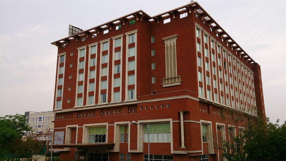 Royal Orchid Central Jaipur, Bani Park Екстериор снимка