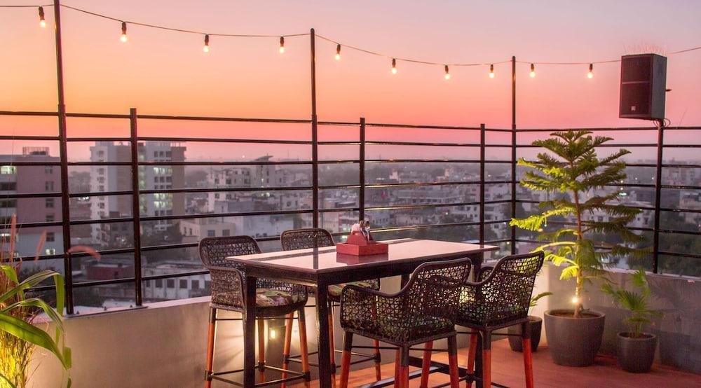 Royal Orchid Central Jaipur, Bani Park Екстериор снимка