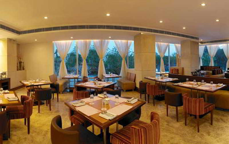 Royal Orchid Central Jaipur, Bani Park Екстериор снимка